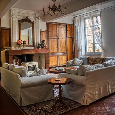 Maison Tichadou * Chalabre